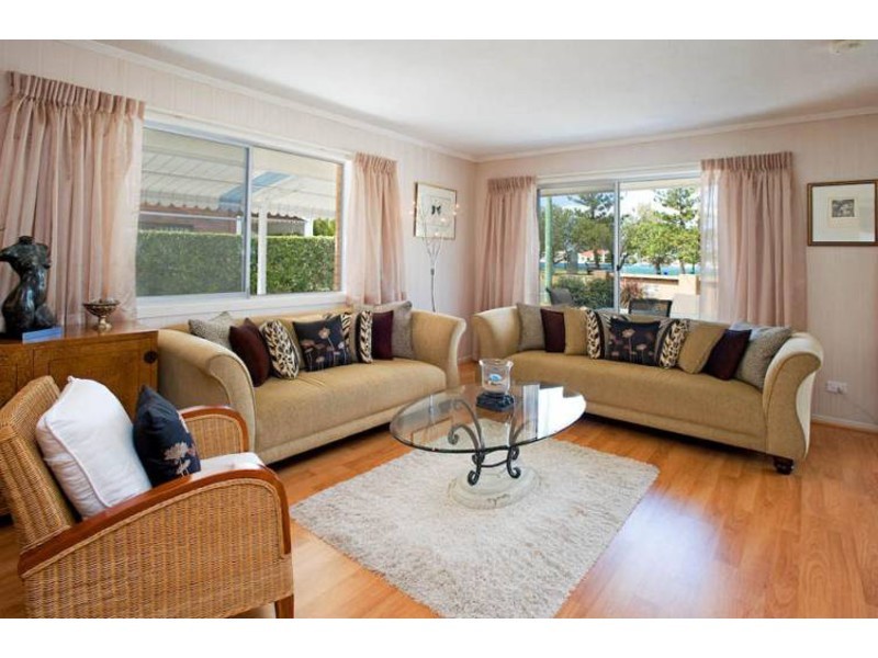 108 The Esplanade, Paradise Point QLD 4216