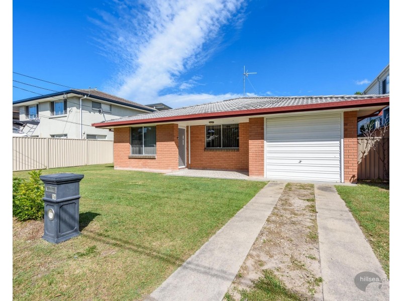 16 Muscovey Avenue, Paradise Point QLD 4216