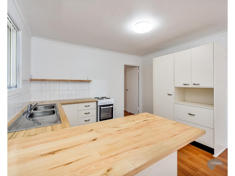 16 Muscovey Avenue, Paradise Point QLD 4216