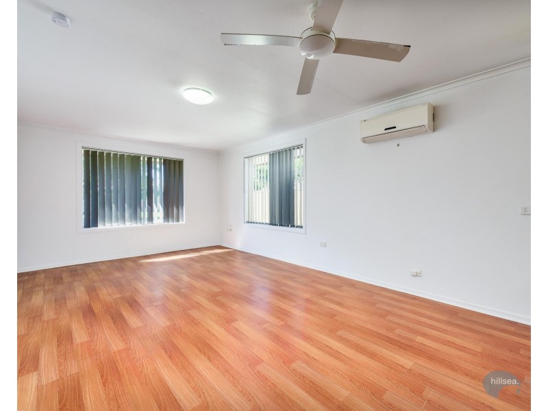 16 Muscovey Avenue, Paradise Point QLD 4216