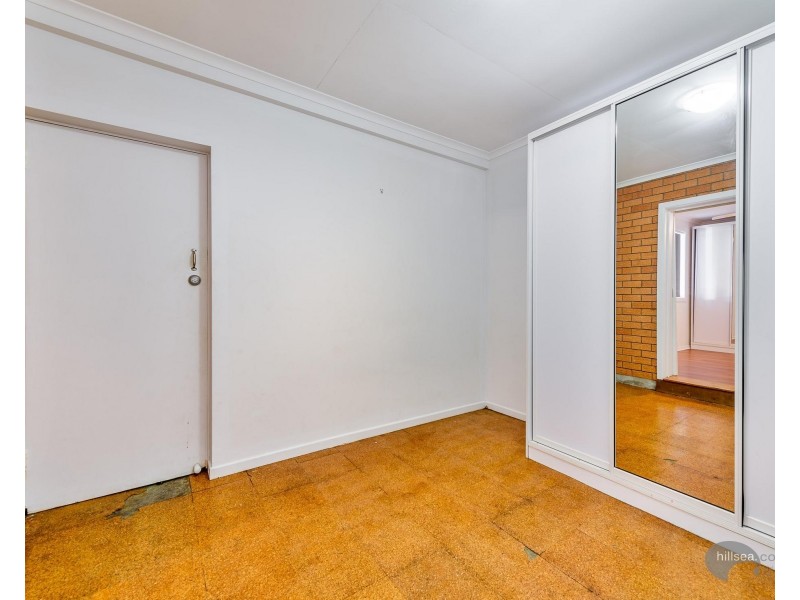 16 Muscovey Avenue, Paradise Point QLD 4216