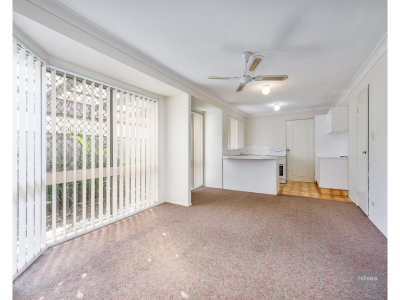 1/4 Stephanie Court, Labrador QLD 4215