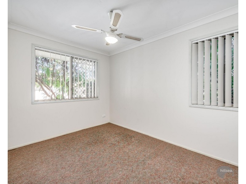 1/4 Stephanie Court, Labrador QLD 4215