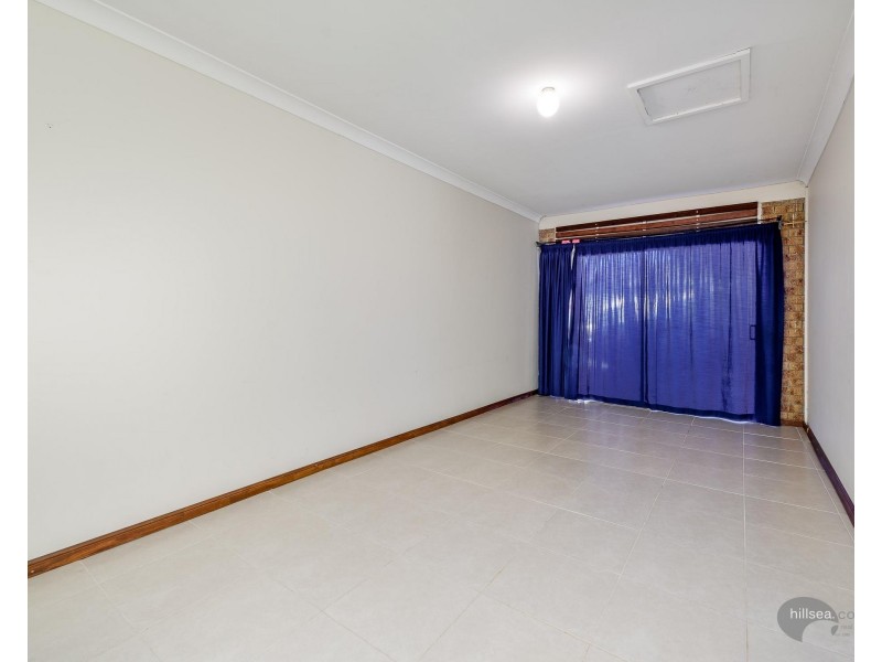 1/4 Stephanie Court, Labrador QLD 4215