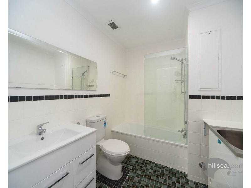 10/106 Bayview Street, Runaway Bay QLD 4216