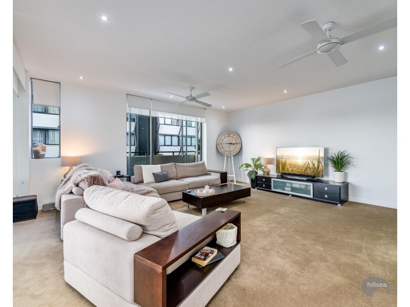 4202/2 Sunset Avenue, Paradise Point QLD 4216