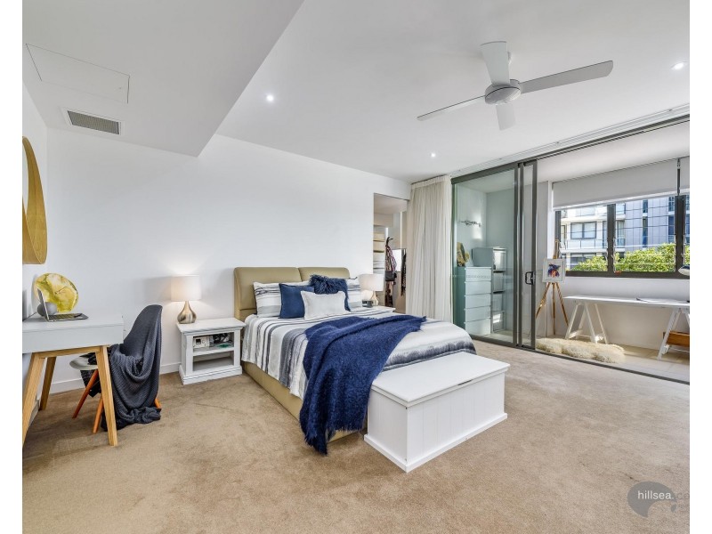 4202/2 Sunset Avenue, Paradise Point QLD 4216