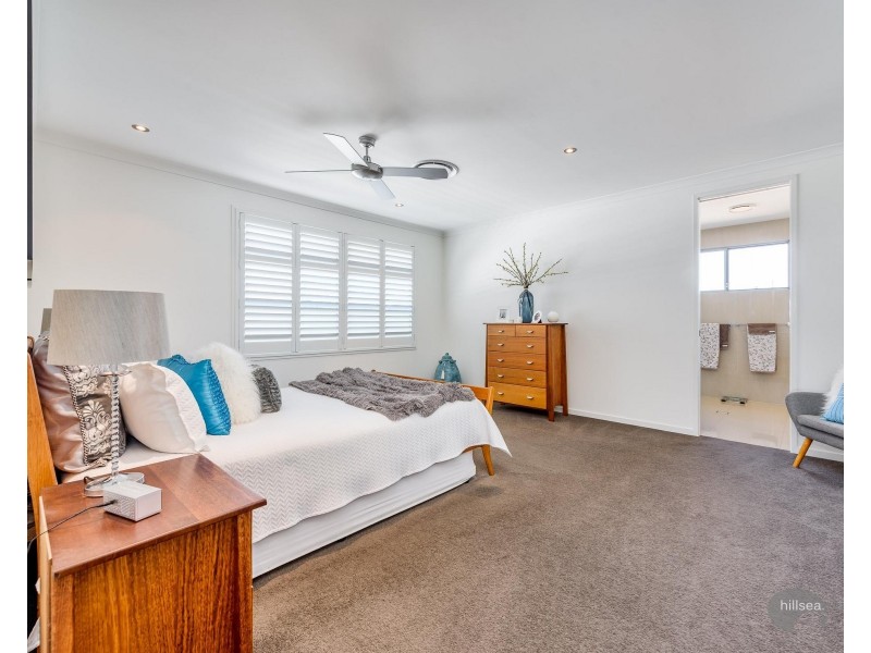 1/12 Teal Avenue, Paradise Point QLD 4216