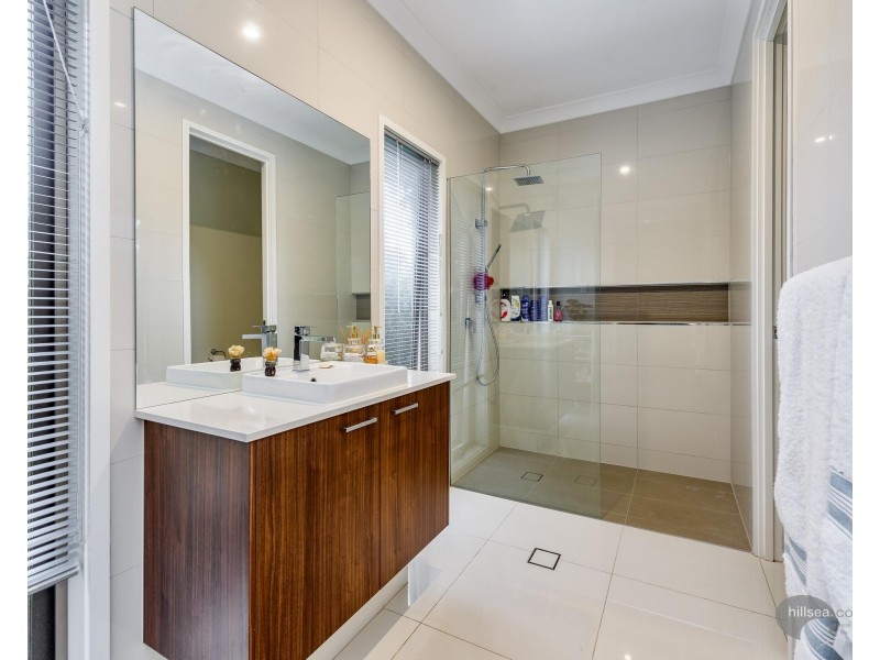 13 Amaroo Street, Biggera Waters QLD 4216