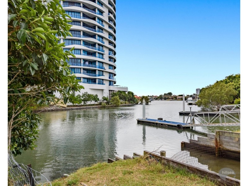 13 Amaroo Street, Biggera Waters QLD 4216