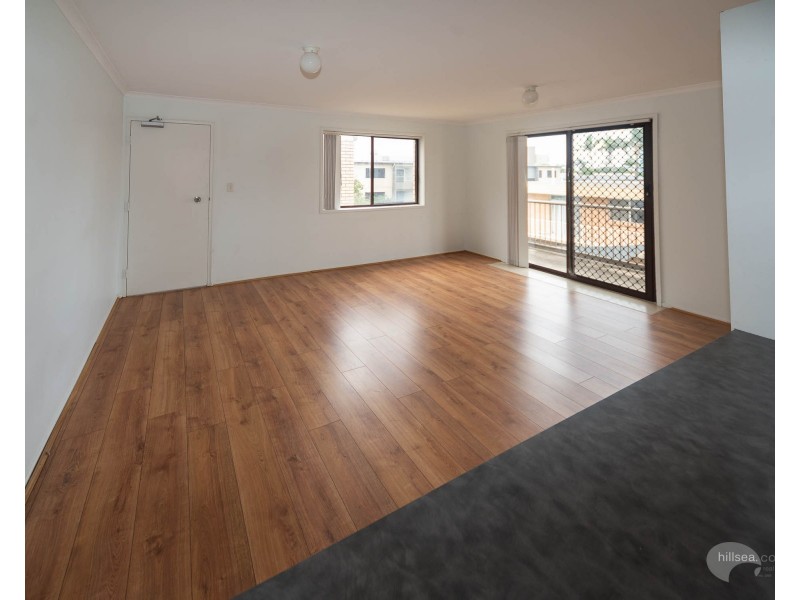 17/25 Ahern Street, Labrador QLD 4215