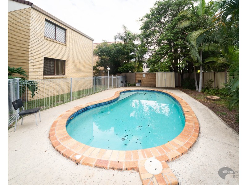 17/25 Ahern Street, Labrador QLD 4215