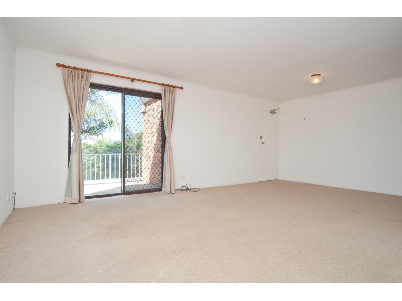 13/16 Madang Crescent, Runaway Bay QLD 4216