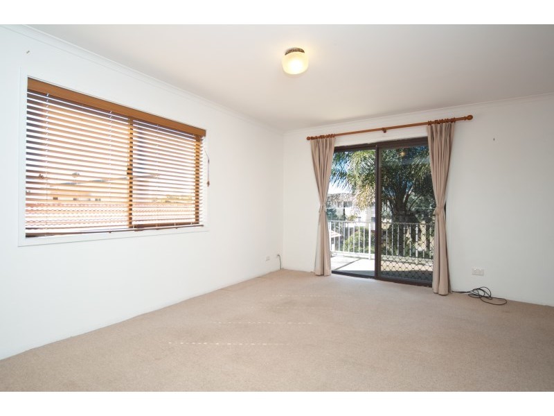 13/16 Madang Crescent, Runaway Bay QLD 4216