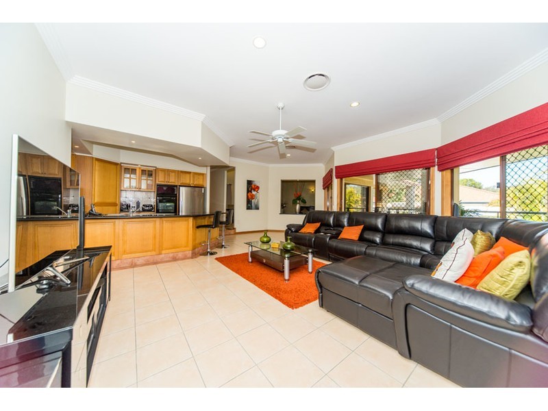 28 Tee Trees Boulevarde, Arundel QLD 4214