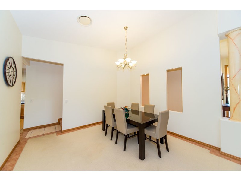 28 Tee Trees Boulevarde, Arundel QLD 4214