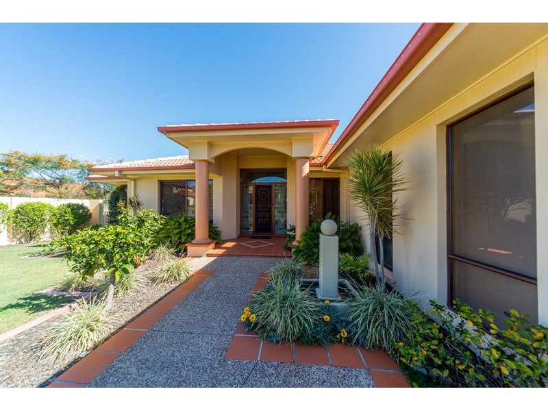 28 Tee Trees Boulevarde, Arundel QLD 4214