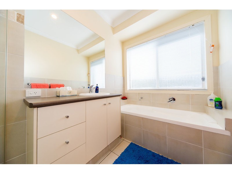 11 Taroona Circuit, Oxenford QLD 4210