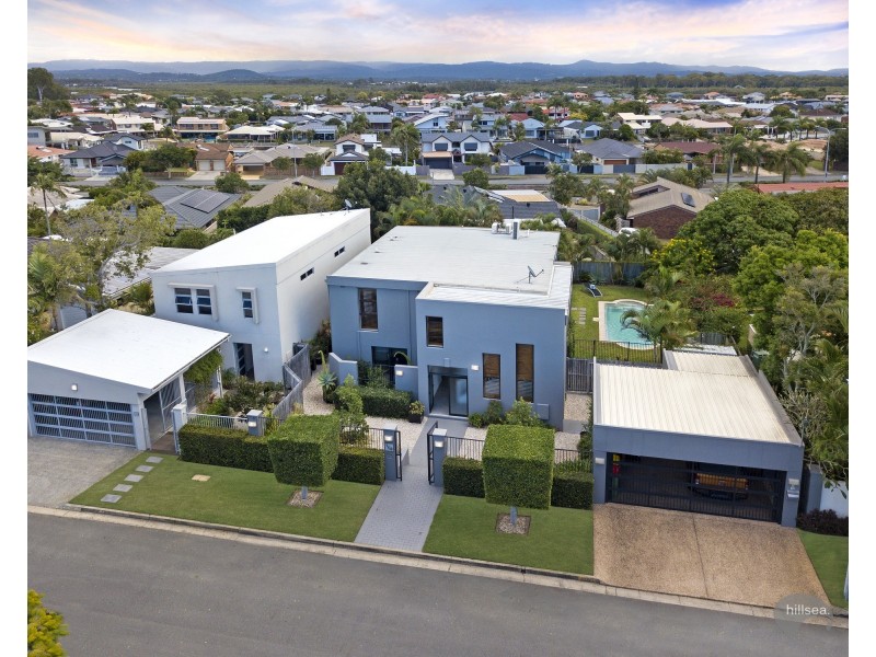 1/10 Thrush Avenue, Paradise Point QLD 4216