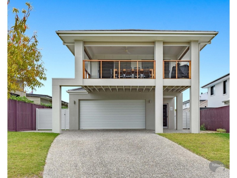 8 Benetti Crescent, Hope Island QLD 4212