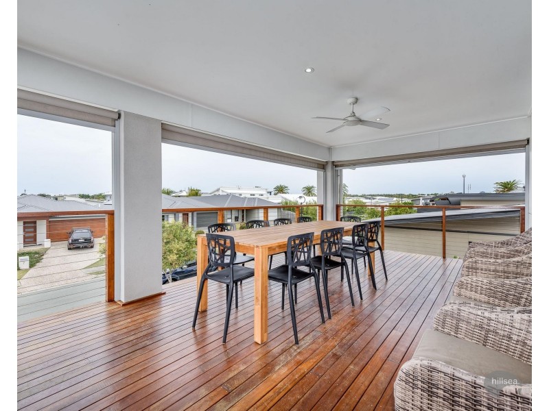 8 Benetti Crescent, Hope Island QLD 4212