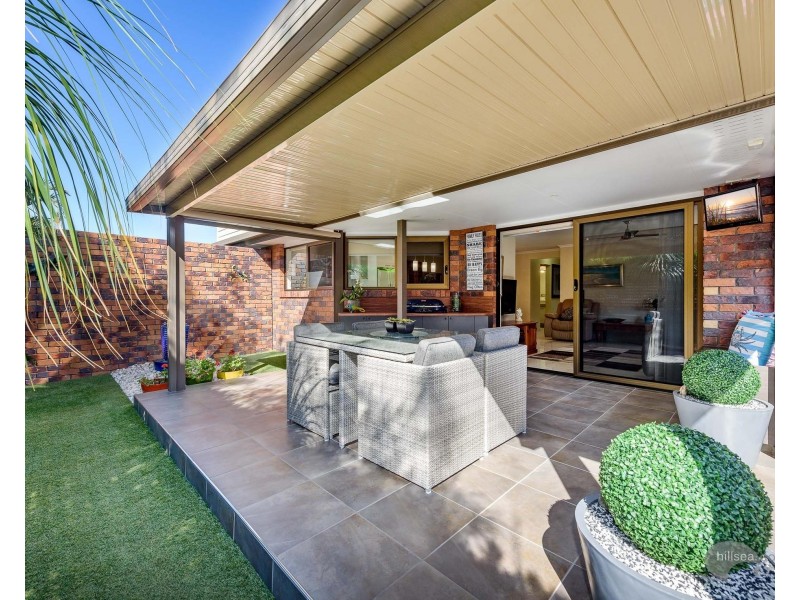 1/29 Eider Avenue, Paradise Point QLD 4216