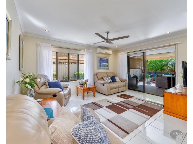 1/29 Eider Avenue, Paradise Point QLD 4216
