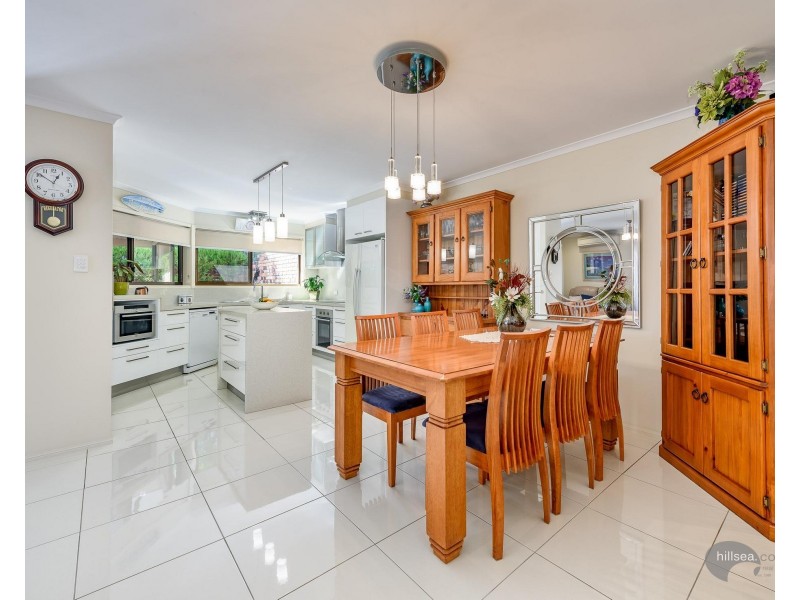 1/29 Eider Avenue, Paradise Point QLD 4216