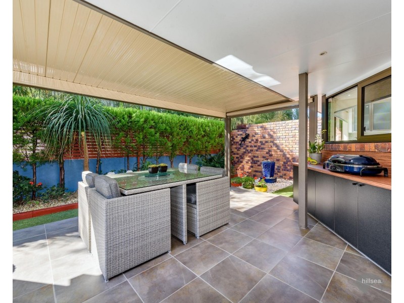 1/29 Eider Avenue, Paradise Point QLD 4216