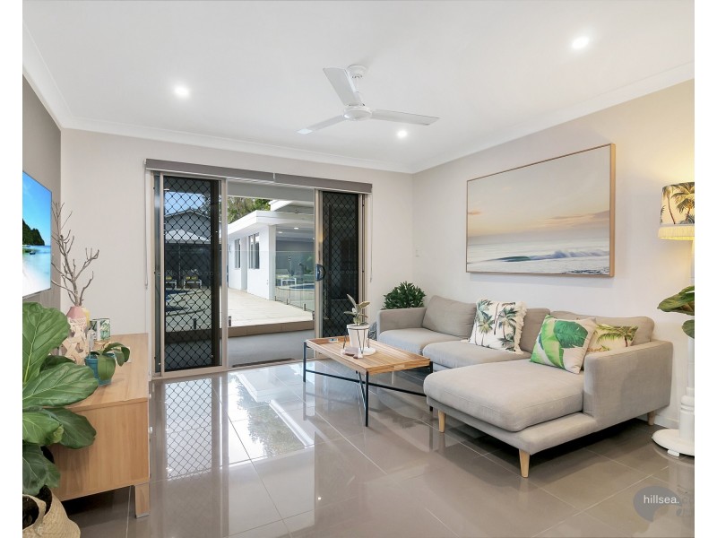 6 Clematis Avenue, Hollywell QLD 4216