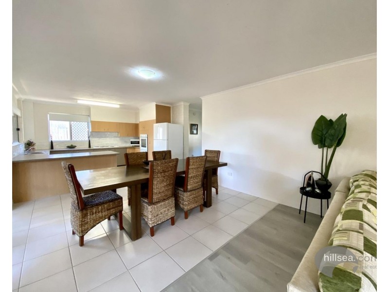 4A/9 McWilliam Close, Labrador QLD 4215