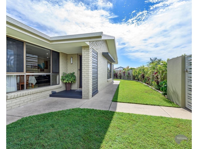 24 Tradewinds Avenue, Paradise Point QLD 4216