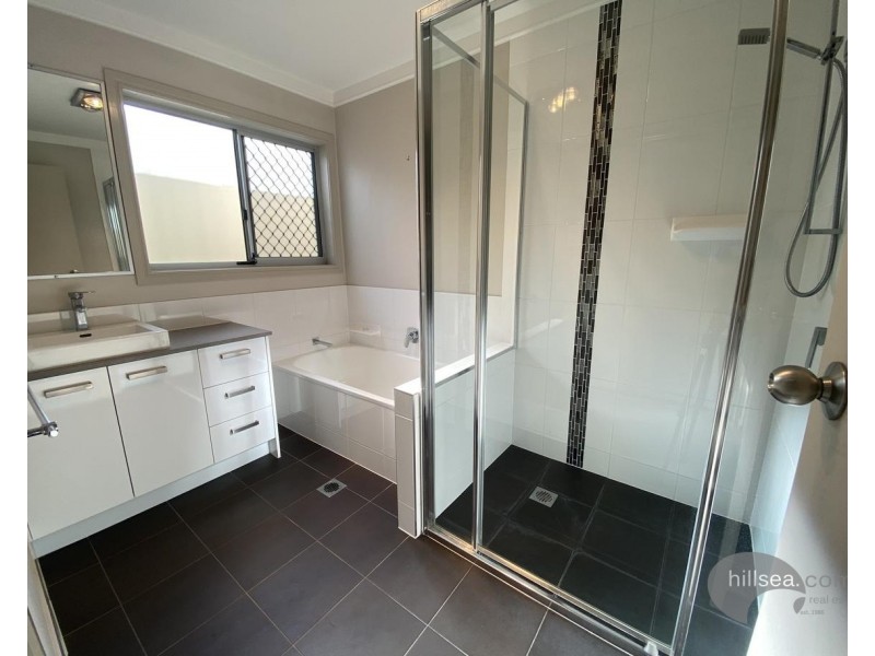 271 Central Street, Arundel QLD 4214