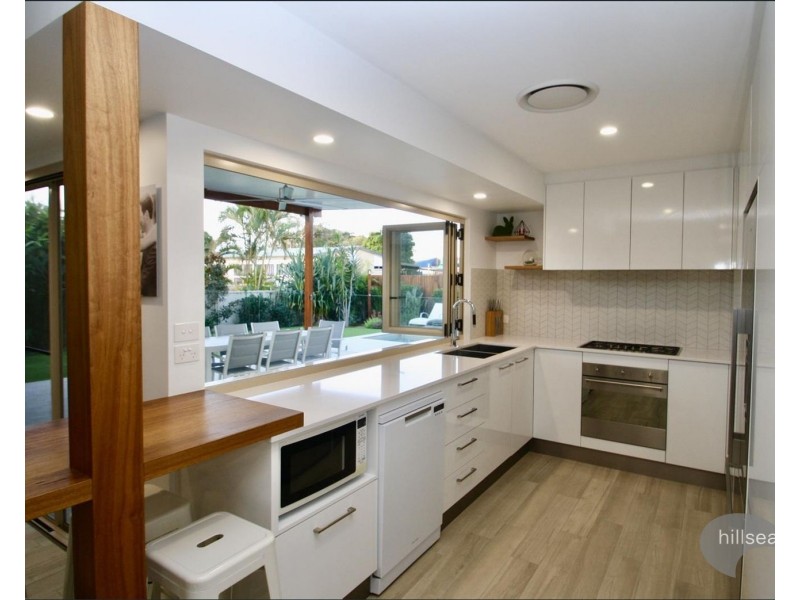 14 Okinya Street, Biggera Waters QLD 4216