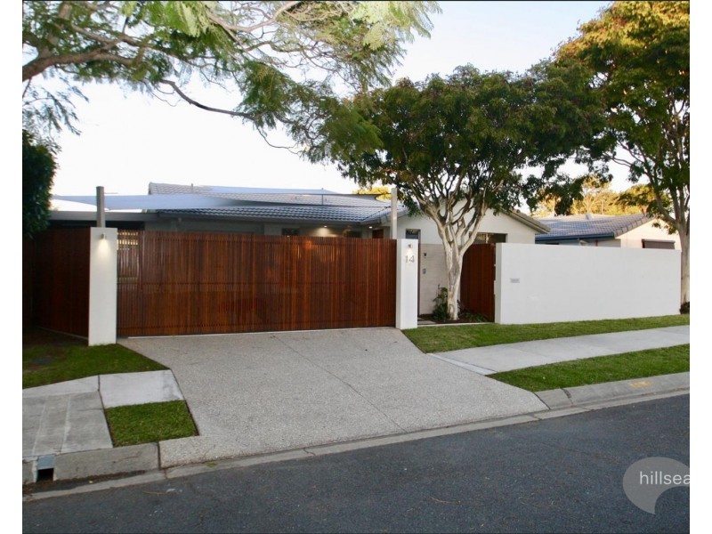 14 Okinya Street, Biggera Waters QLD 4216