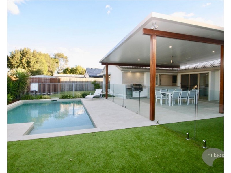 14 Okinya Street, Biggera Waters QLD 4216