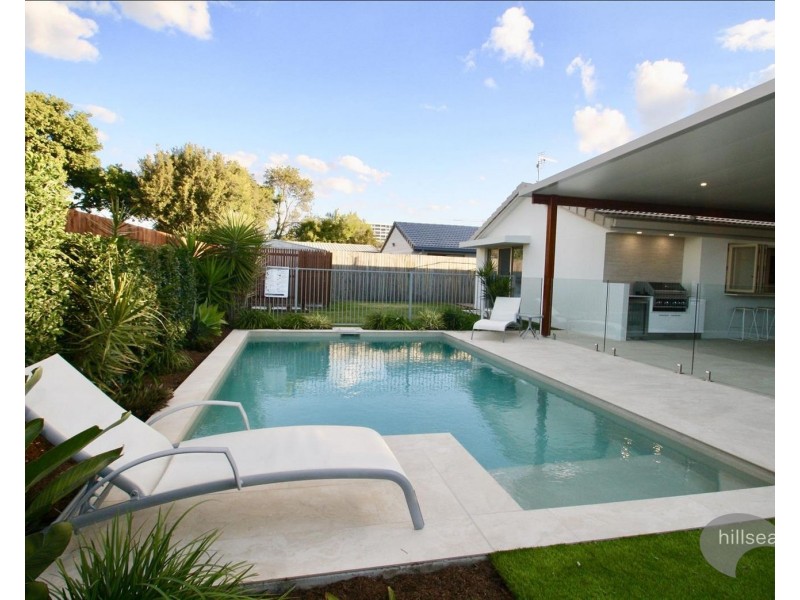 14 Okinya Street, Biggera Waters QLD 4216