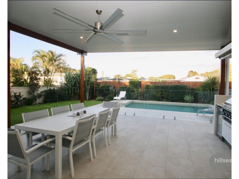 14 Okinya Street, Biggera Waters QLD 4216