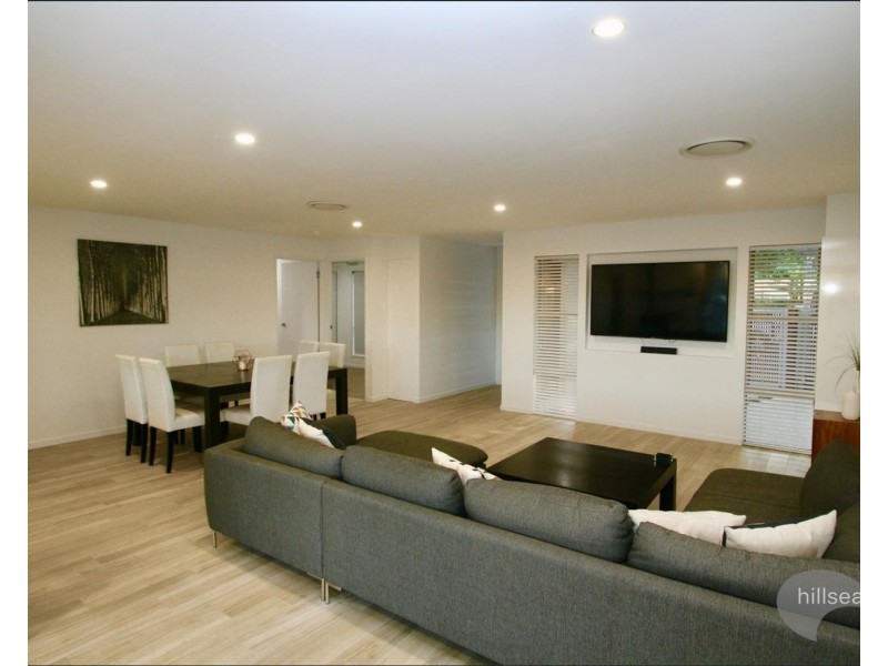 14 Okinya Street, Biggera Waters QLD 4216