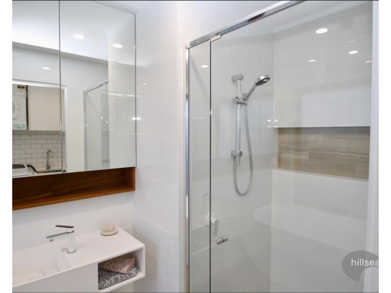 14 Okinya Street, Biggera Waters QLD 4216