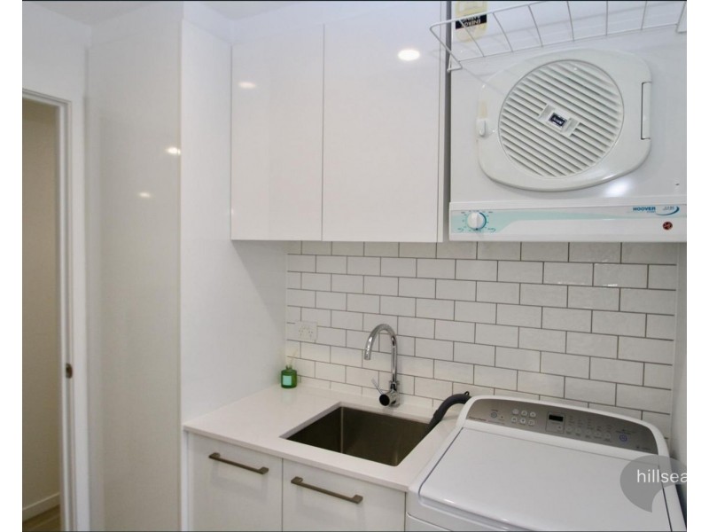 14 Okinya Street, Biggera Waters QLD 4216