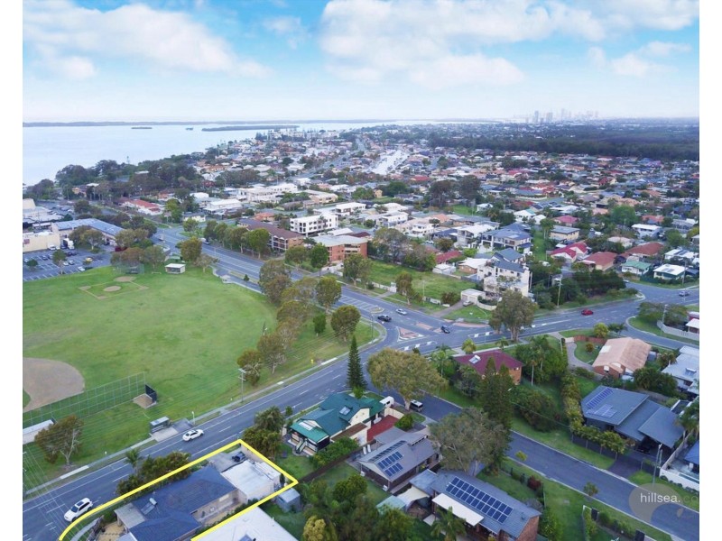 104 Paradise Parade, Paradise Point QLD 4216