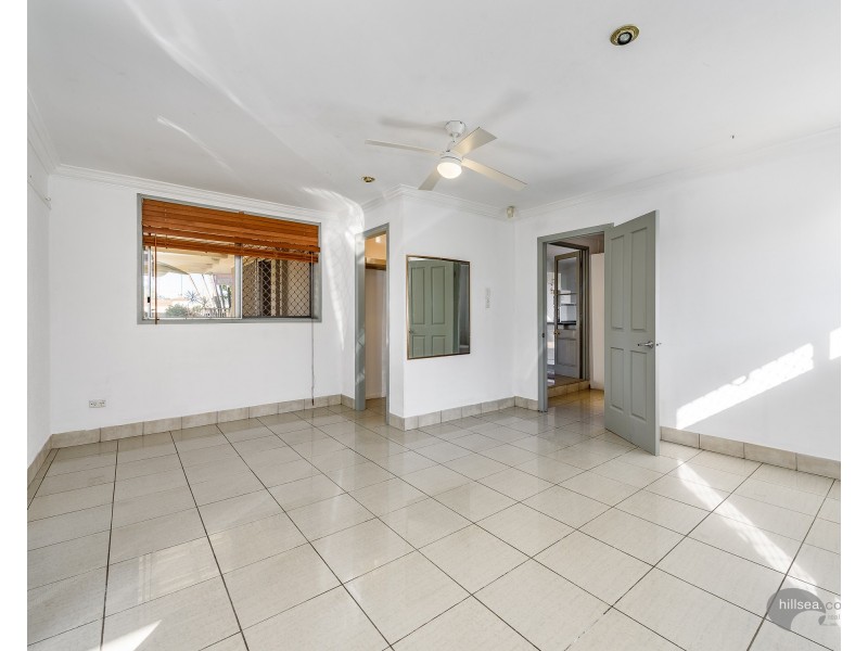 104 Paradise Parade, Paradise Point QLD 4216