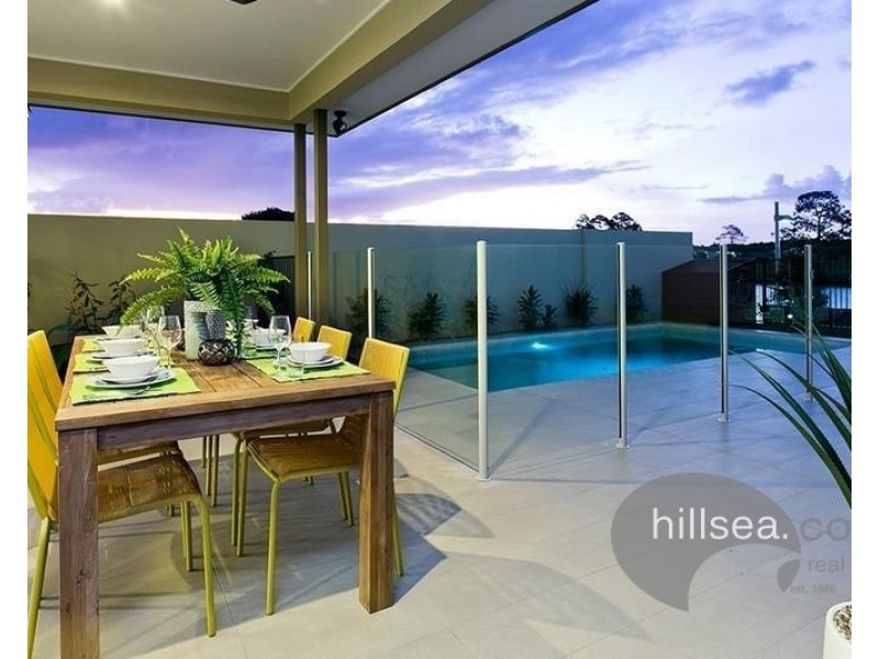 39 North View Street, Hope Island QLD 4212
