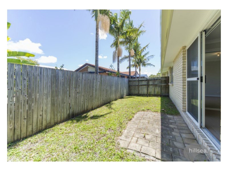 2/9 Clovelly Place, Labrador QLD 4215