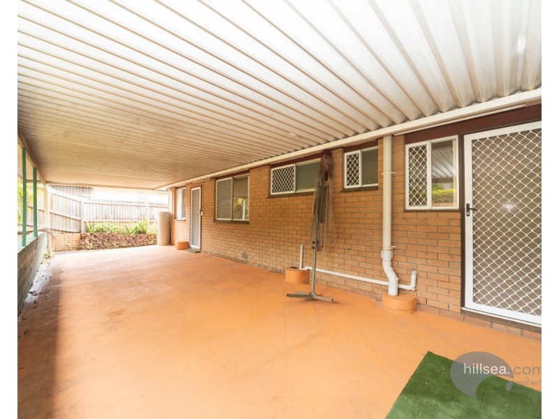 11 Winani Drive, Ashmore QLD 4214