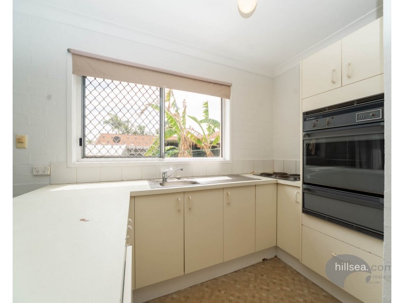 11/13-17 Brown Street, Labrador QLD 4215