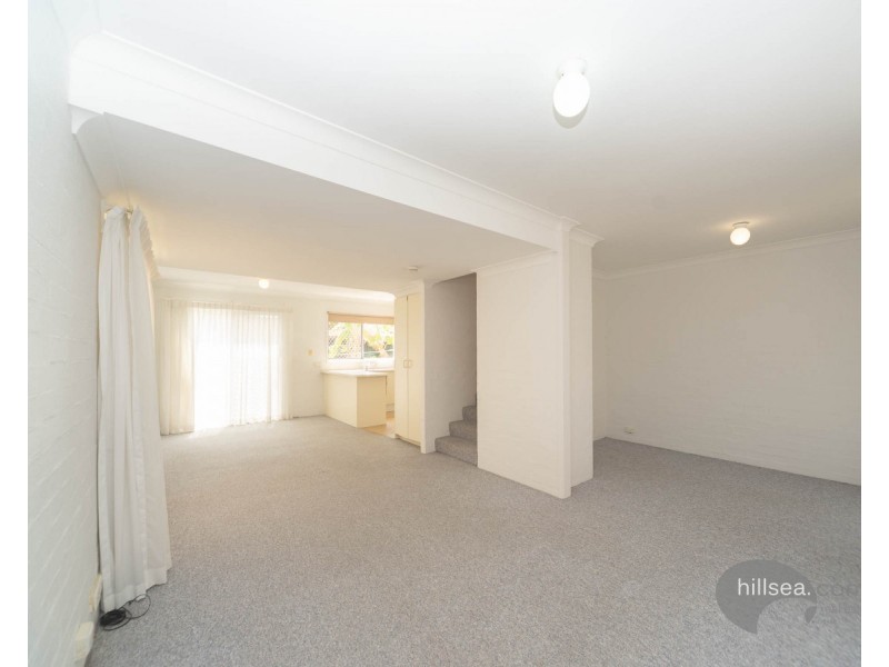 11/13-17 Brown Street, Labrador QLD 4215