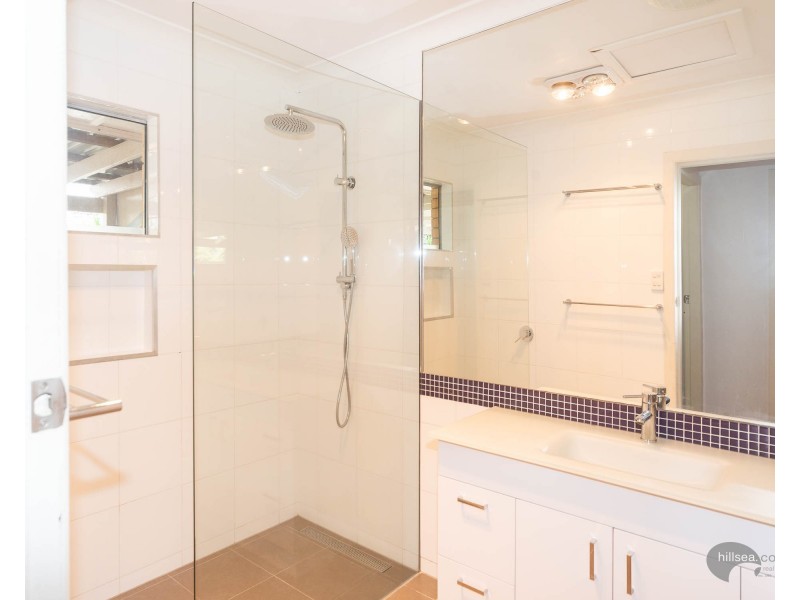 3 Grace Avenue, Labrador QLD 4215