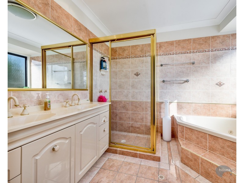 287 Napper Road, Arundel QLD 4214